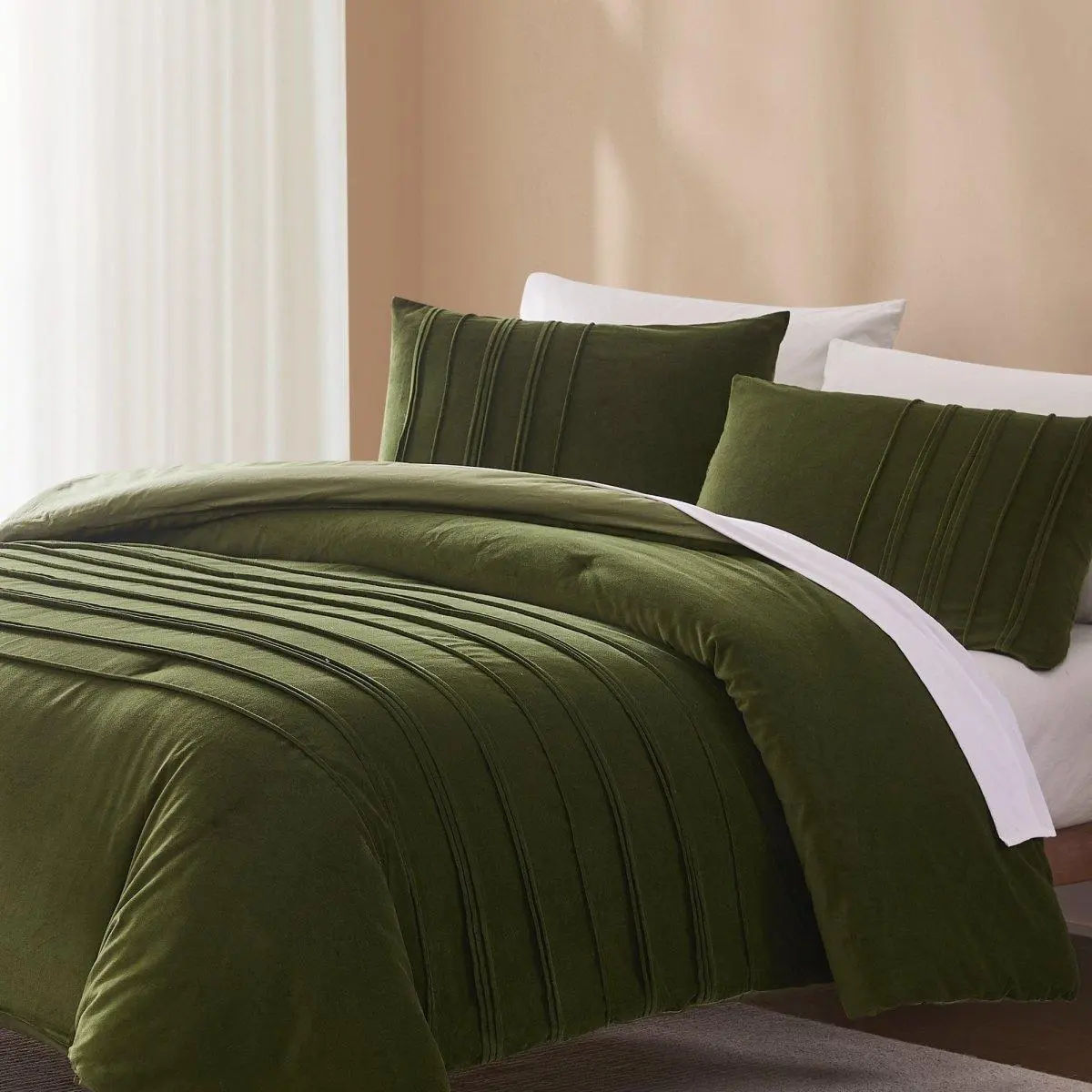 Lush Decor x Chuks Collins 3-Piece Contemporary Pleated Groove Velvet Comforter Set - Bedding Sets with Crisp Pleats, Velvety Softness, All-Seasons Cozy Bed Setup, Sleek Sleep Experience