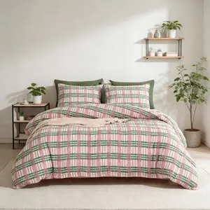 3-Piece Checkerboard Geometric Digital Print Duvet Cover Set, Includes 1 Duvet Cover and 2 Pillowcases (Without Insert), Soft & Breathable Fabric, Retro Color Palette, Ensures Comfortable Sleep.