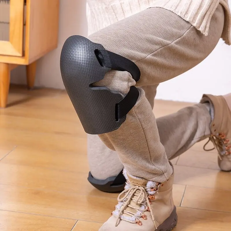 1 Pair EVA Knee Pads – Thickened durable knee protectors for flooring work, gardening and home repairs. Lightweight, wear-resistant design with comfortable fit that protects knees without tightening the legs.