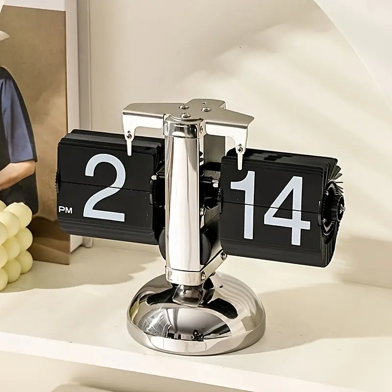 Vintage Irregular Steel Automatic Flip-Page Quartz Digital Clock - Battery-Powered Indoor Home Decor for Bedroom, Work Desktop Decor, Metal