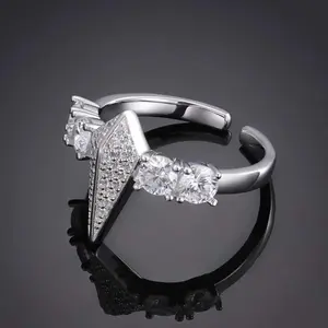 Panther Ring in White Gold