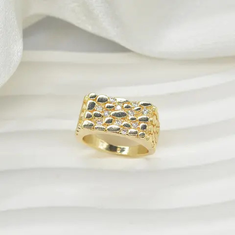 Stylish Hip Hop Geometric Texture Copper Alloy Ring with Zircon Design, Vintage Street Style for Men, Perfect Gift for All Occasions, Vintage Embossed Ring, Cubic Zirconia Rings, Copper Inlaid Zircon, Zircon Jewelry, Fashion Rings