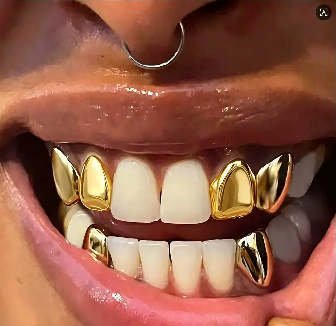18K Gold Plated Tooth Caps 4 Piece Hip Hop Grillz Upper Jaw Teeth Decor Fashion Comfort Fit Dental Accessories For Men Women Rapper Outfit