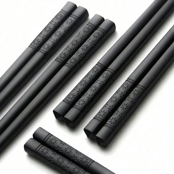 10 Pairs Black PET Chopsticks, Non-Slip Carved Reusable Chop Sticks,Tableware for Sushi Home Restaurant