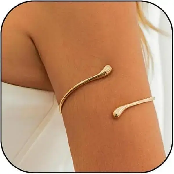 Veliora Women's Boho Gold Layer Jewelry Set - Adjustable Size Bracelets for Women, Upper Arm Bangle, Retro Round Earrings, Cuban Link Chain, Cuff Bracelet, Everyday Wear, Parties Gift for Women of All Ages