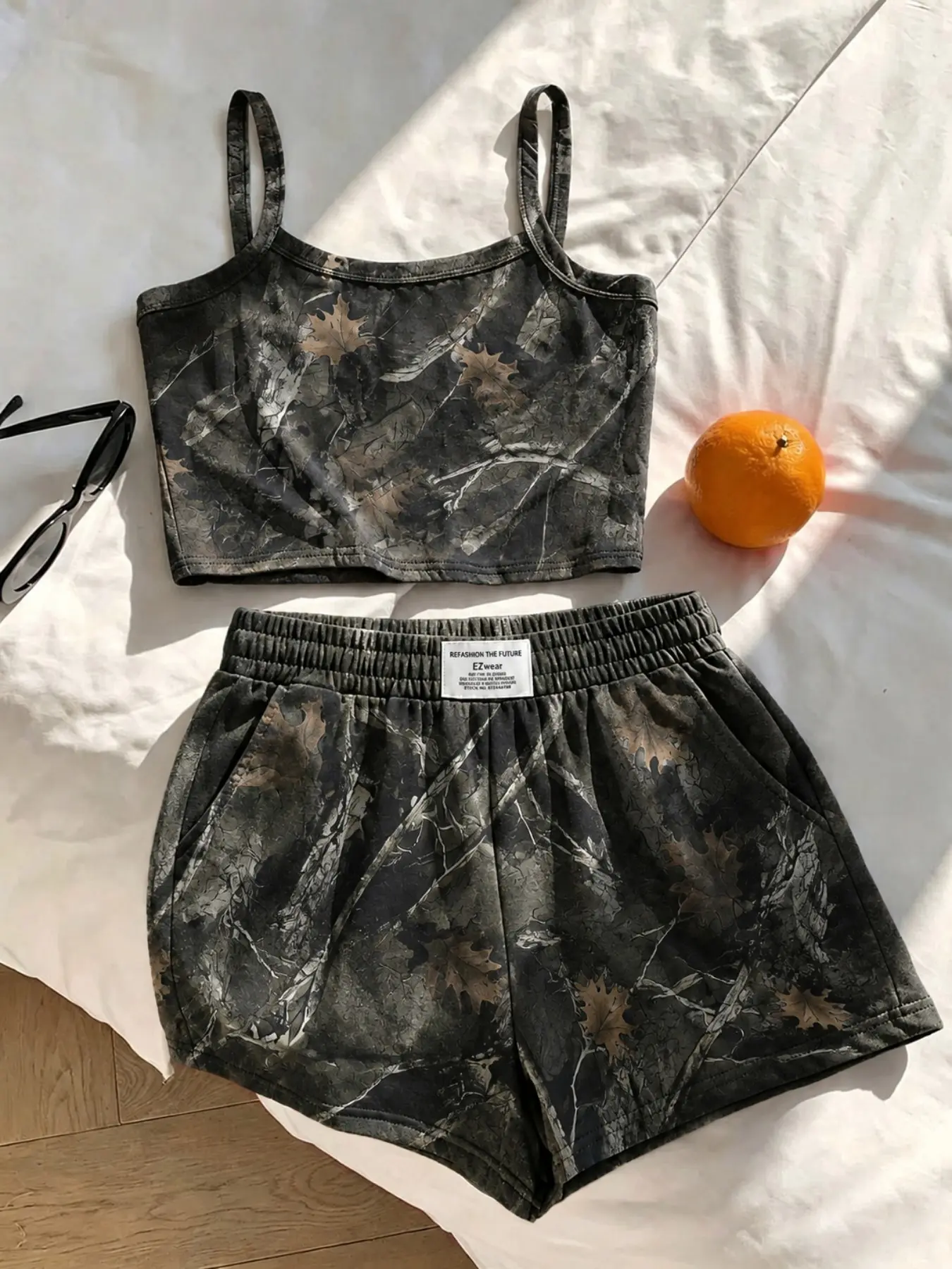 2 pieces, Y2K American women's tree patterned camouflage Sleeveless camisole shorts set, Sleeveless vest set, sweet, cool and spicy girl style, camouflage texture print, suitable for summer home and outdoor wear