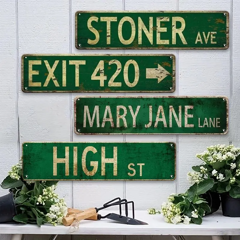 Vintage Letter Pattern Street Road Sign, 1 Count Waterproof Metal Tin Sign, Wall Decor for Home, Restaurant, Bar, Cafe, Garage, Vintage Garage Signs, Yard Sign, Gold Lettering