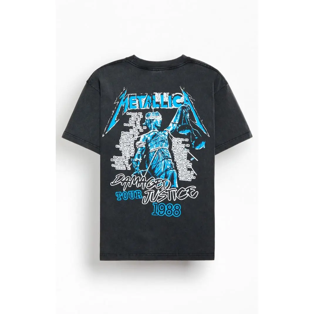 PacSun Men's Metallica Damaged Justice Tour 1988 T-Shirt - Multicolor