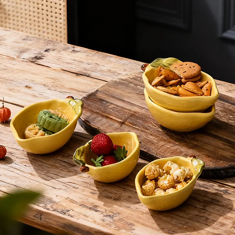 HongDian Lemon Shaped Ceramic Dipping Dish 2 Pack,Small Medium Sauce Bowls 100/160ml 3/5 oz,Yellow Fruit Design,Premium Ceramic,Hand Painted Leaf Detail,Underglaze Non Fading,Dishwasher Microwave Safe,For Salsa Jam Butter Tea Snacks Appetizer
