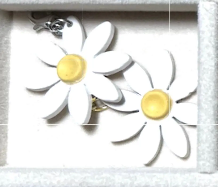 white daisy charms for charm necklaces