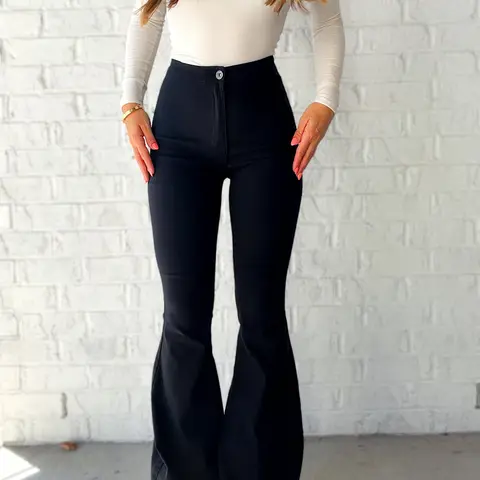 Women's High-Waisted Denim Bell Bottom Flare Jeans - Casual Trending Fit, Multiple Styles, Various Colors, Daywear