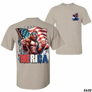 Men's Short-Sleeve Cotton Fitted Round Neck Casual 'Merica Sasquatch T-Shirt, Armed Sasquatch & USA Flag Graphic, Trending 4th of July Day, Men's Graphic Tees, Casual Outfit, Comfortable Menswear, Perfect Gift For Men, May2