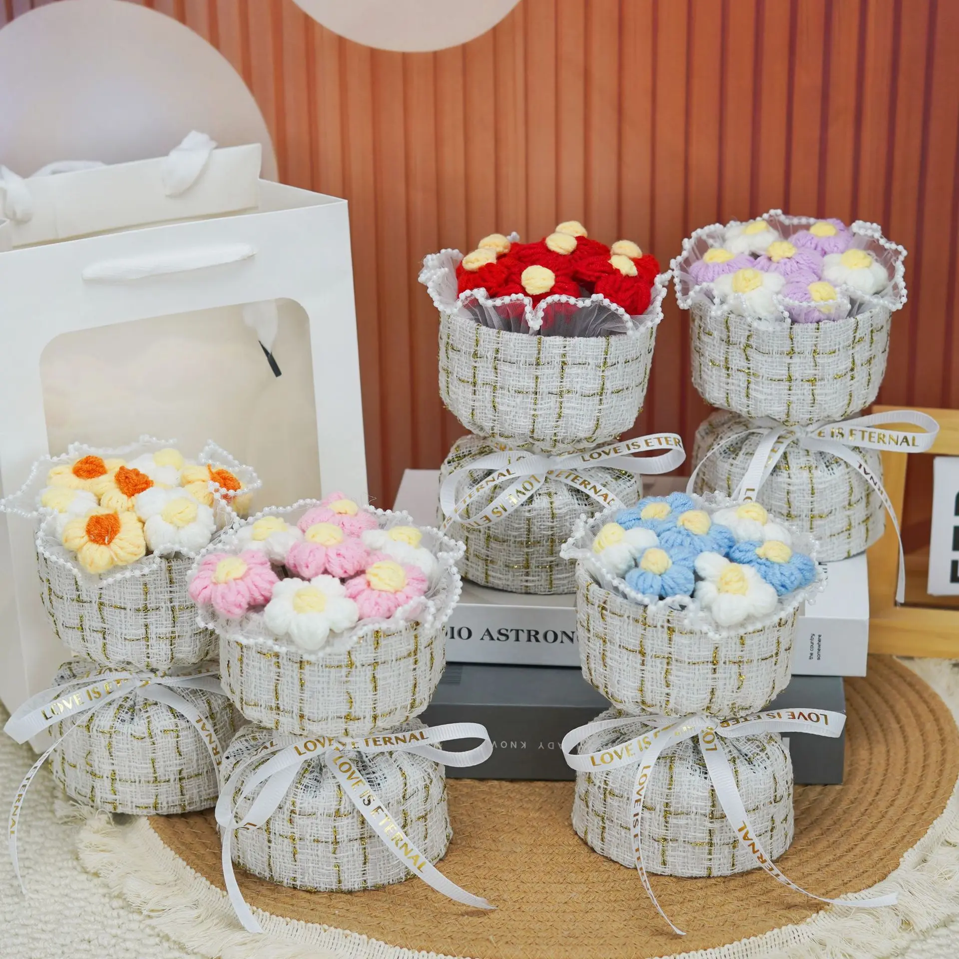 3-Piece Creative Knitted Yarn Puff Crochet Flowers Bouquet Set, Decorative Artificial Floral Gift for Bedroom Decor, Home Interior Supplies