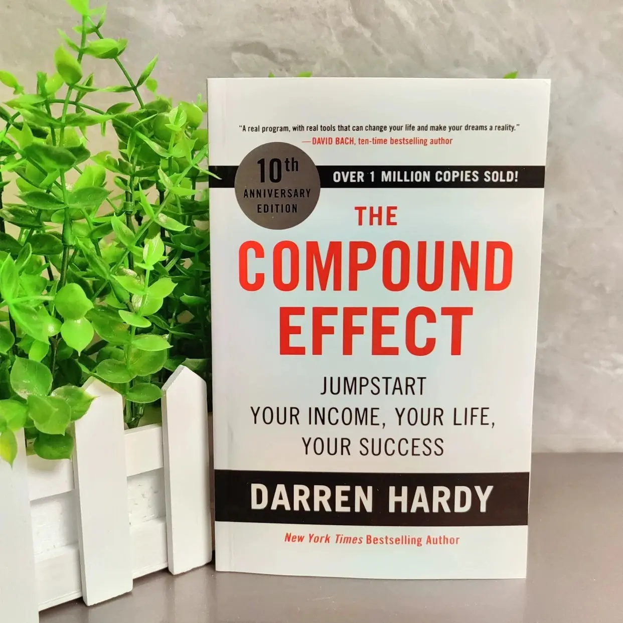 The Compound Effect Book, How to Achieve Success Truthfully, Original Edition, English Version, Business & Self-Improvement, Life