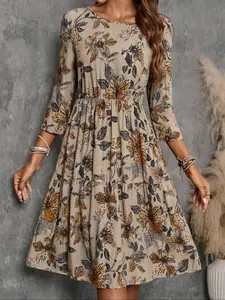 Women's Floral Print Plicated Round Neck Dress, Elegant 3/4 Sleeve Knee Length Dress for Work Office Business, Ladies Spring & Fall Clothes, Casual Boho Chic Dress