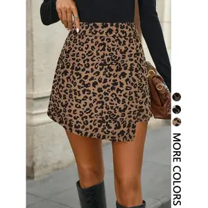 Women's fashionable leopard print mini skirt, retro style tight woven fabric, suitable for all seasons in fashionRAIMENTRY