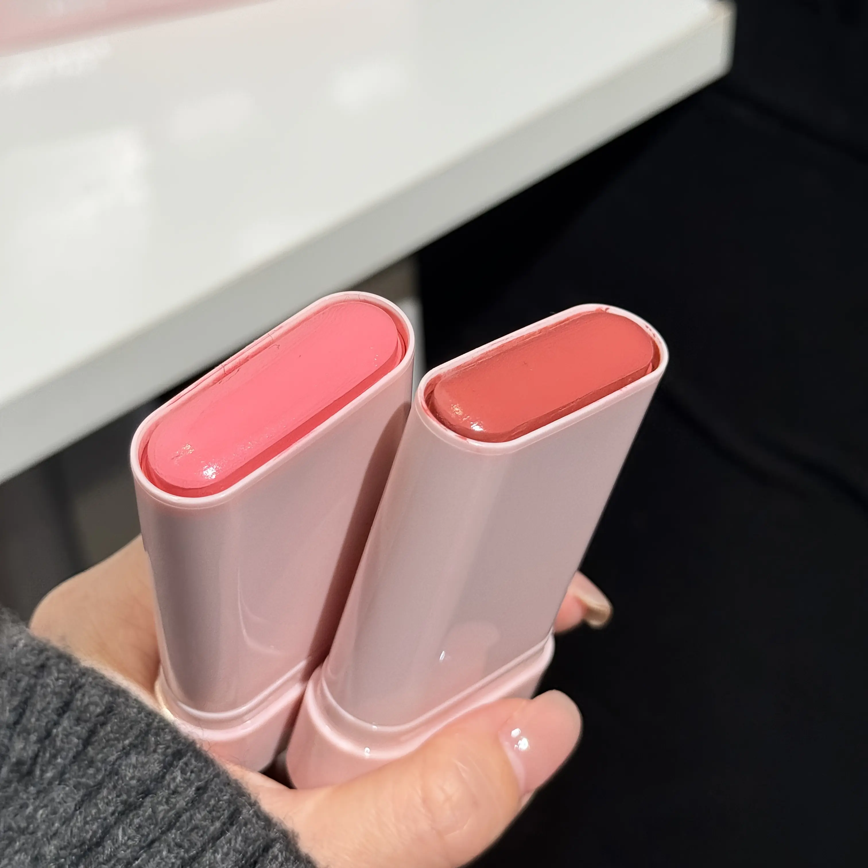 Diary'S Vibrant Blush Stick Features a Creamy Texture That Glides on Smoothly, Providing Long-Lasting Color. It Is Multifunctional, Suitable Use on Both Cheeks And Lips, And Comes in Four Shades That Layered Everyday Use