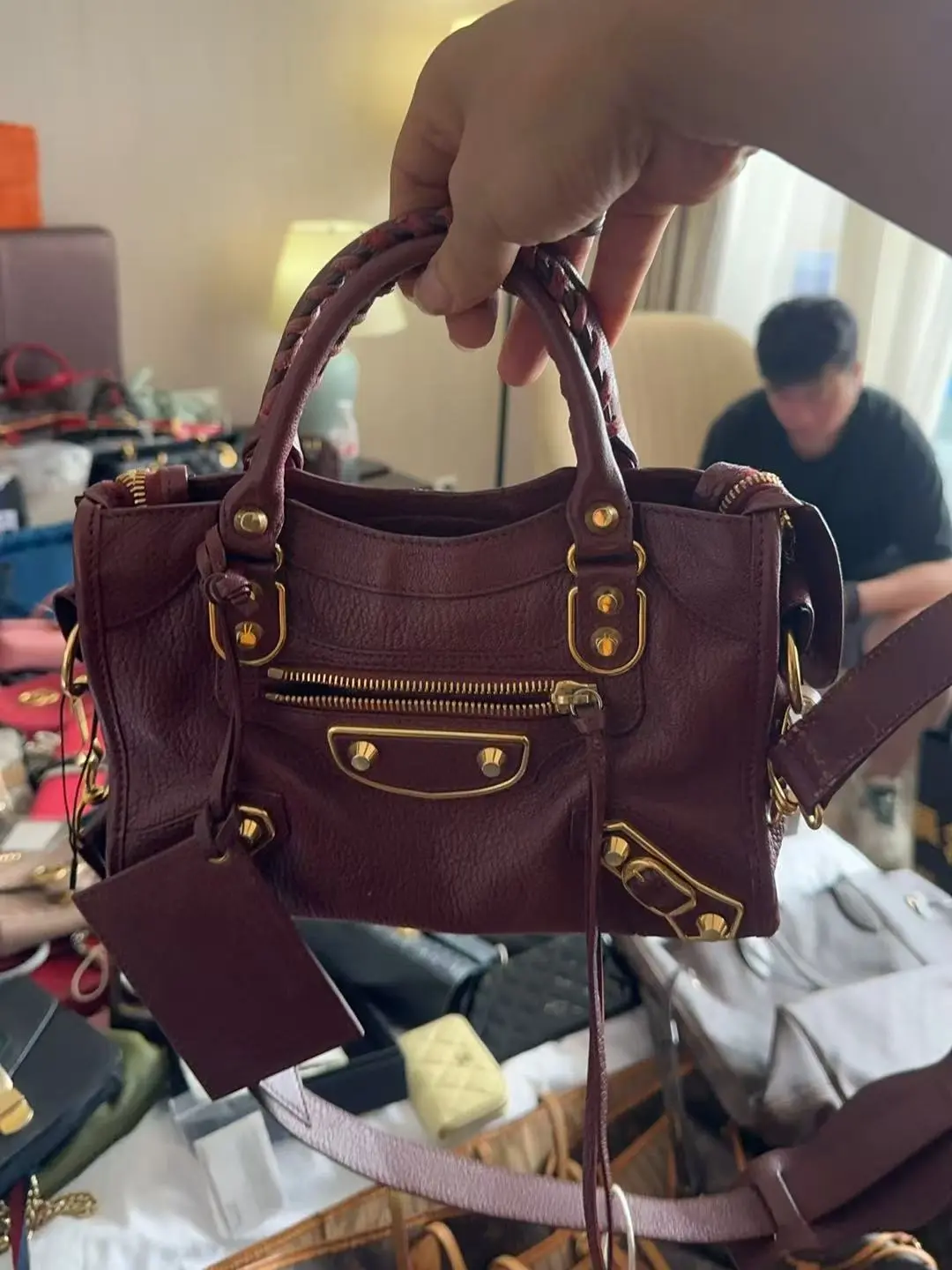 Pre-owned Balenciaga france Crossbody Bags H1 City Motorcycle Bag in Burgundy with Gold Hardware FY06210008