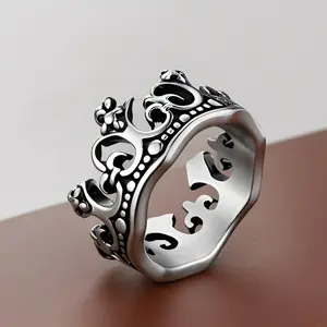 High-End Retro Men's Stainless Steel Statement Crown Ring - Rotating Openwork Vintage Spoon Ring, Non-Tarnish Costume Jewelry, Accessories for Adults, Suitable for Daily Wear, Thanksgiving Gifts, Rotating Openwork Ring