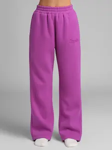 Comfrt | Minimalist Straight Leg Sweatpants