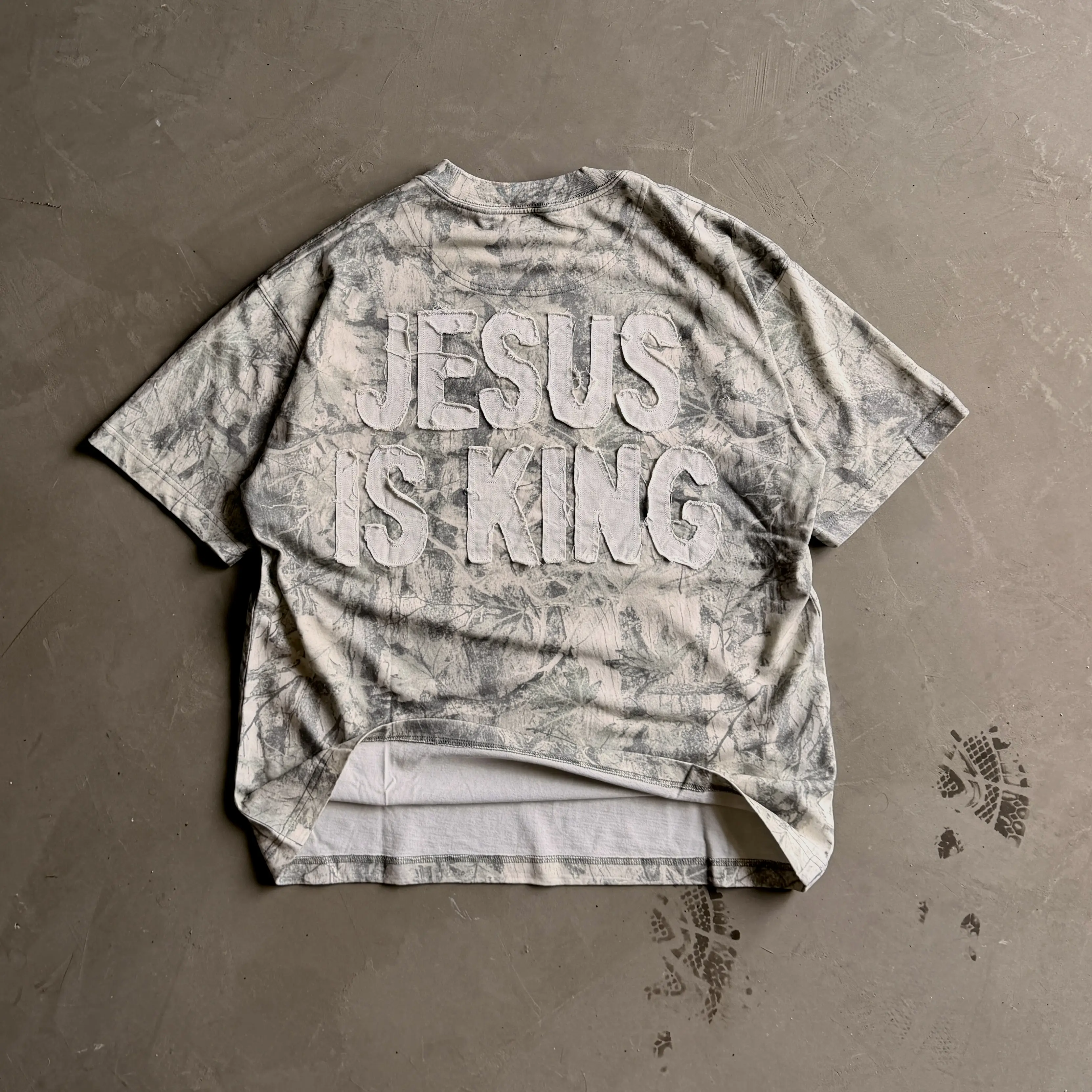 JESUS IS KING Camo Heavy Tee