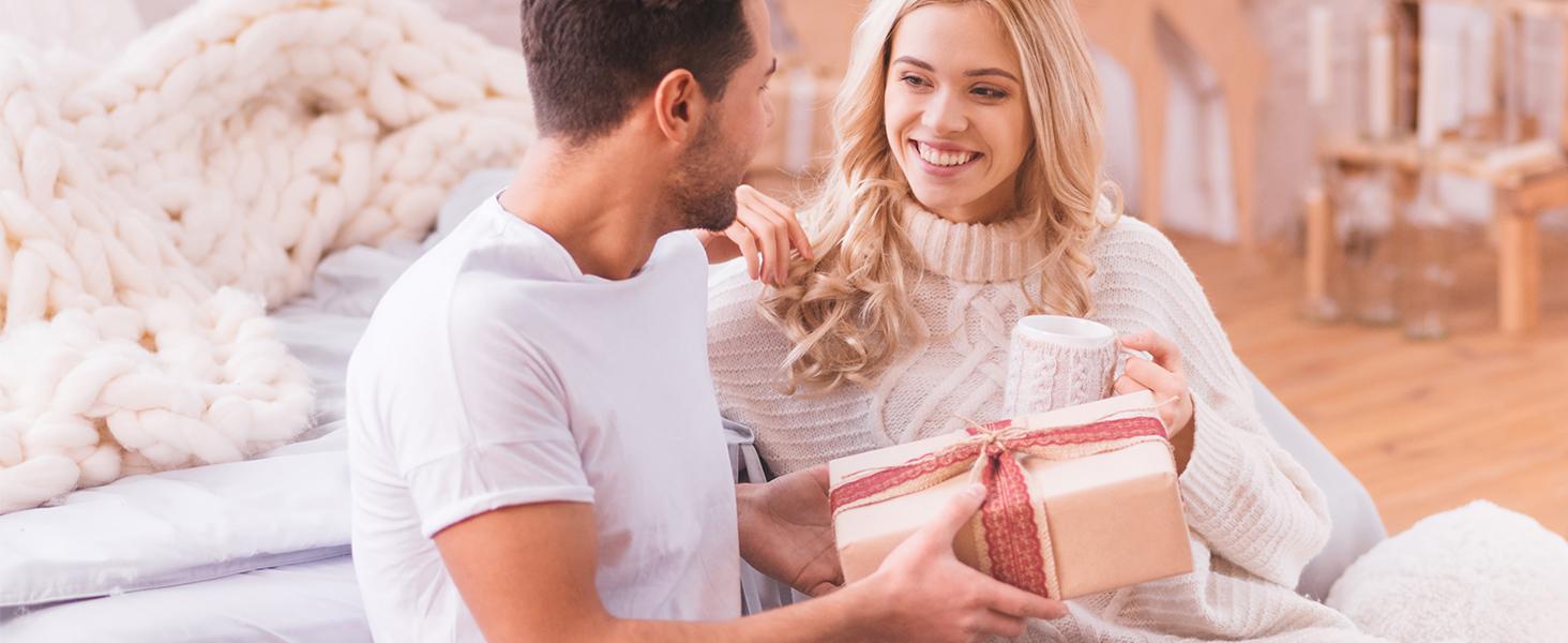 Lifewit Travel Toiletry Bag, Large Hanging Makeup Organizer, Transparent Cosmetic Bag with Hook for Full Size Bottles Lifewit Travel Toiletry Bag, Large Hanging Makeup Organizer, Transparent Cosmetic Bag with Hook for Full Size Bottles