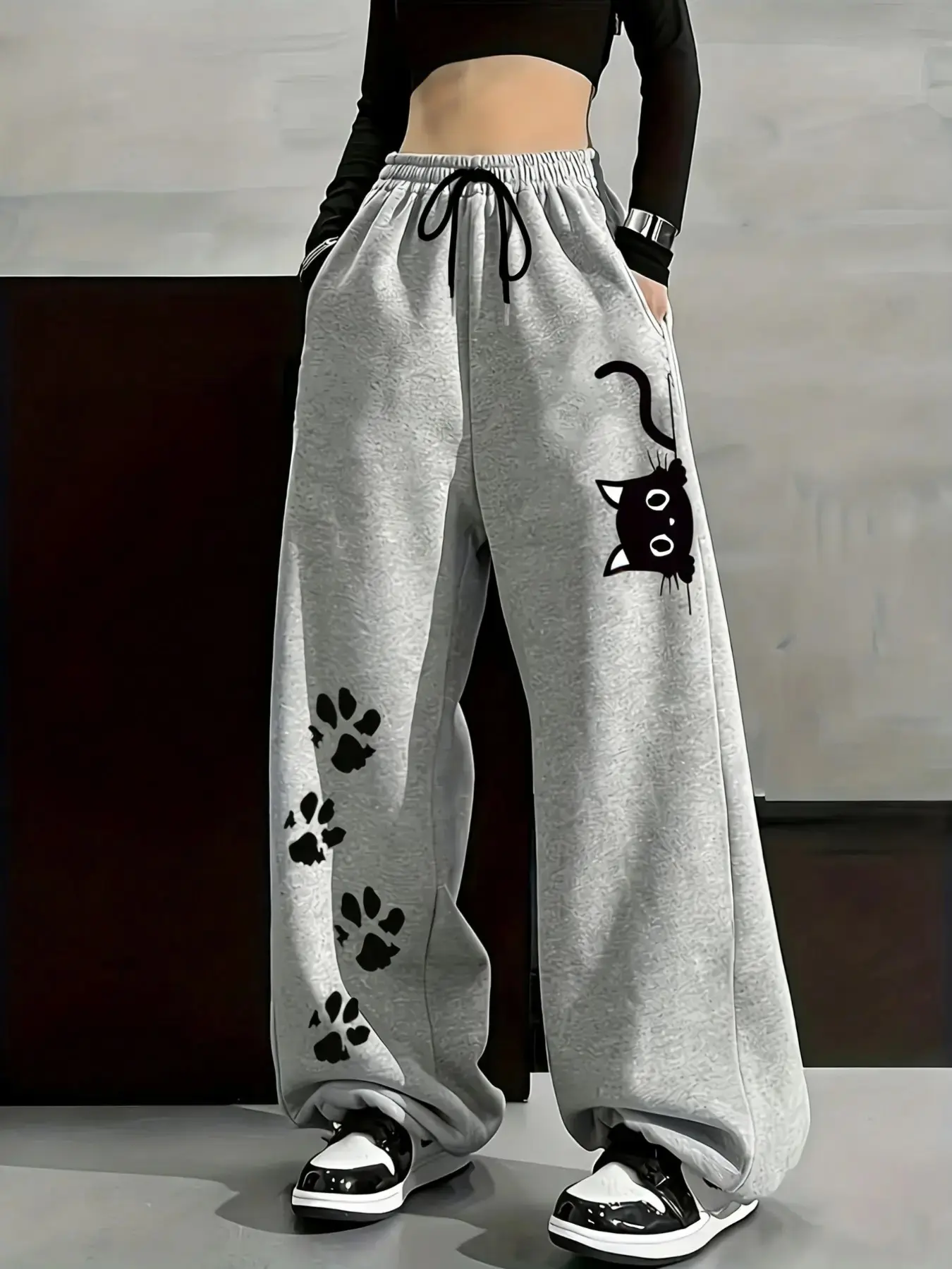 Kawaii Black Cat & Paw Print Lightweight Soft Breathable Drawstring Wide Leg Sweatpants, Y2K Aesthetic Baggy, Oversized Streetwear Pants for Teen Girls, Comfy Loungewear Trousers for Daily Wear/Street Style, Pet Pattern Loose Fit Joggers