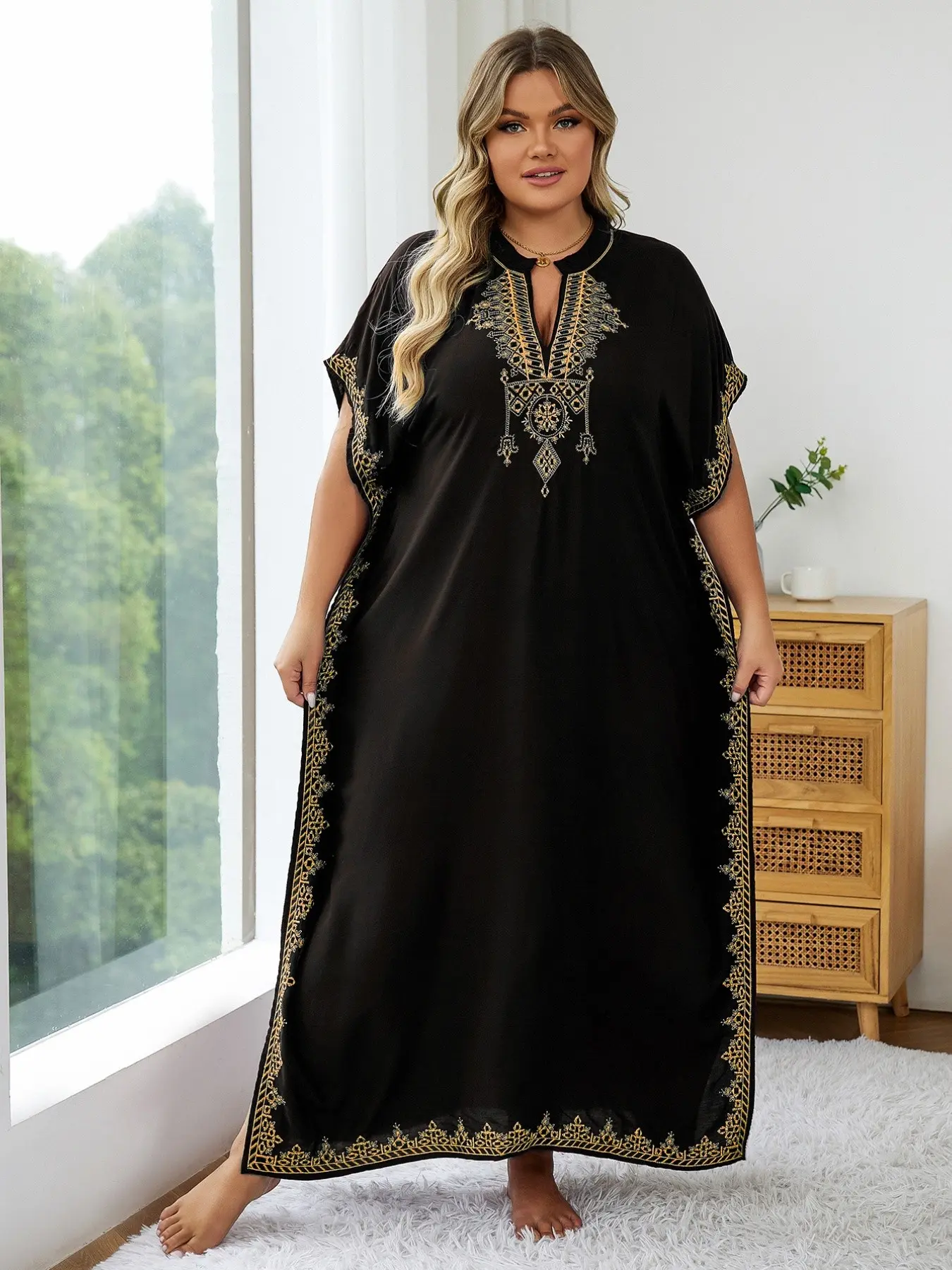 Plus Size Women's Embroidered Kaftan Maxi Dress, Boho Ethnic Notched Neck Batwing Sleeve Split Caftan, Modest Muslim Summer Gown