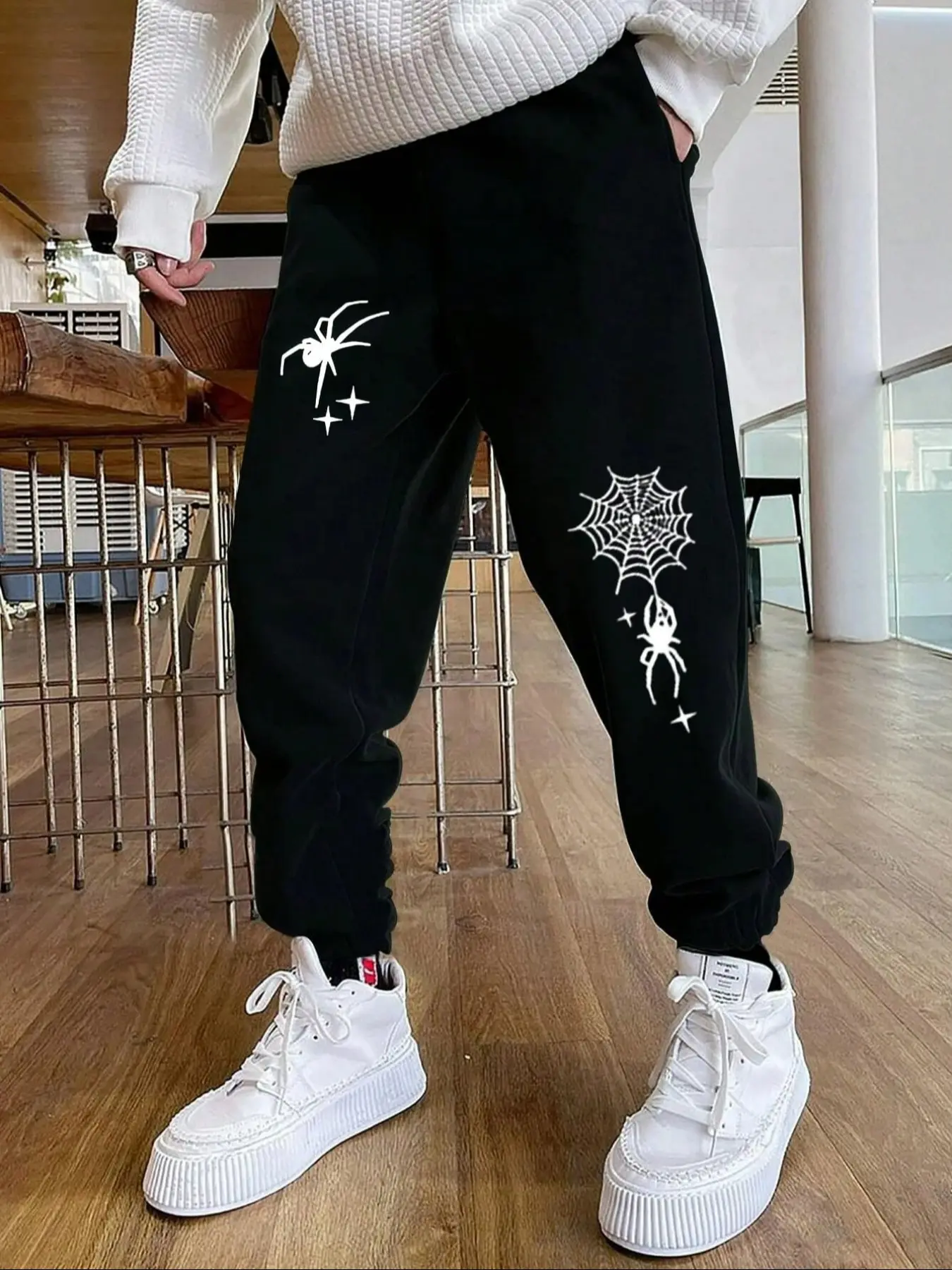 Men's Casual Sporty Long Pants, Spider Print Drawstring Joggers, Loose-Fit All-Season Wear, Comfortable Men's Clothing