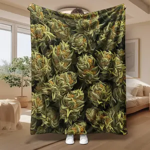 1pc Green Corn Kernel (Corn) Pattern Flannel Blanket - Soft Warm Tear-Resistant Bedspread, All- Bed Cover for Home, Camping & Travel, Contemporary Bedspread in Green Tones, Machine Washable Suitable for All- Use