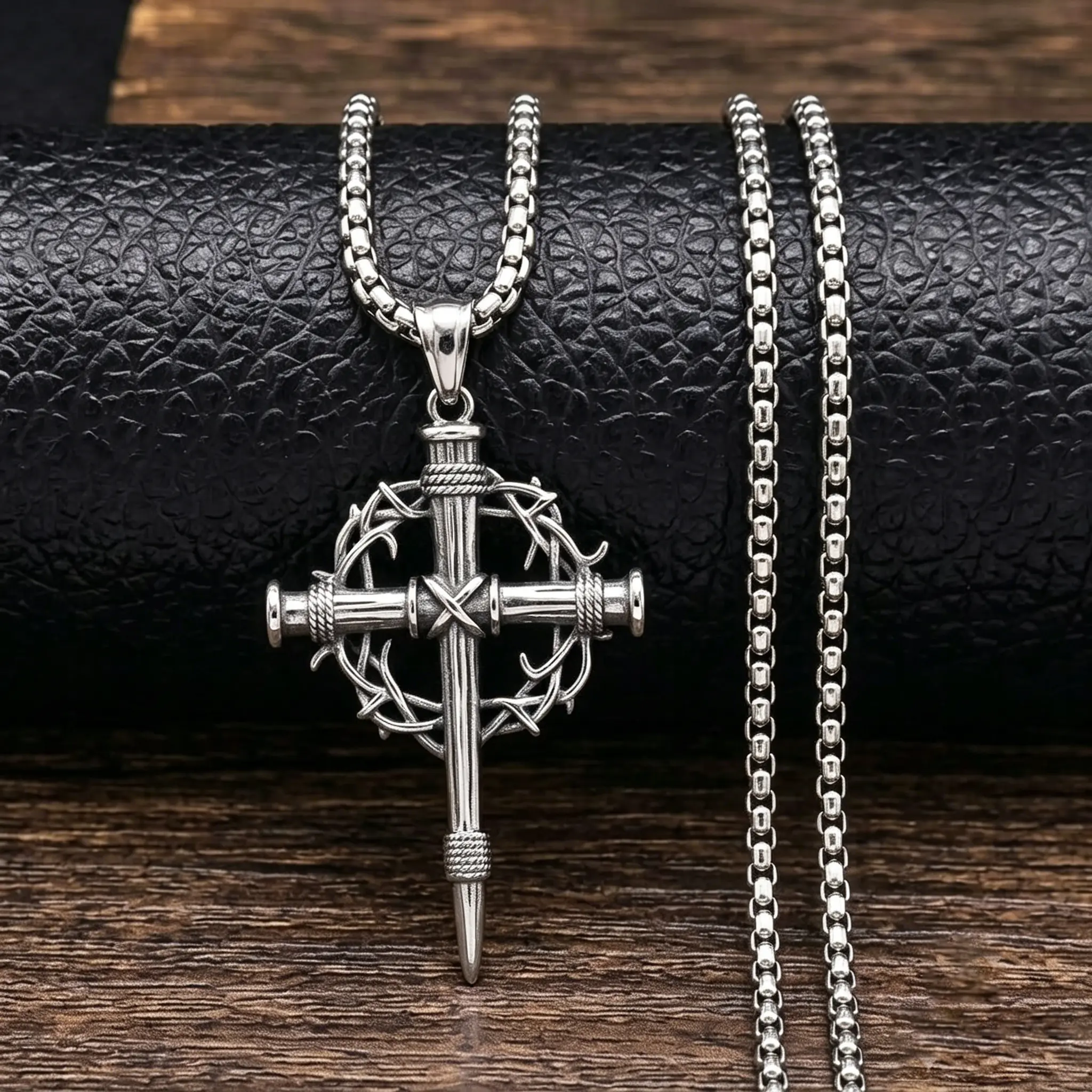 Crown Cross Necklace For Men , Retro Crucifix Of Thorns Pendant, Jesus Christ Cross Chain With Diadem, Faith Cross Jewelry, Vintage Cross Necklace For Women