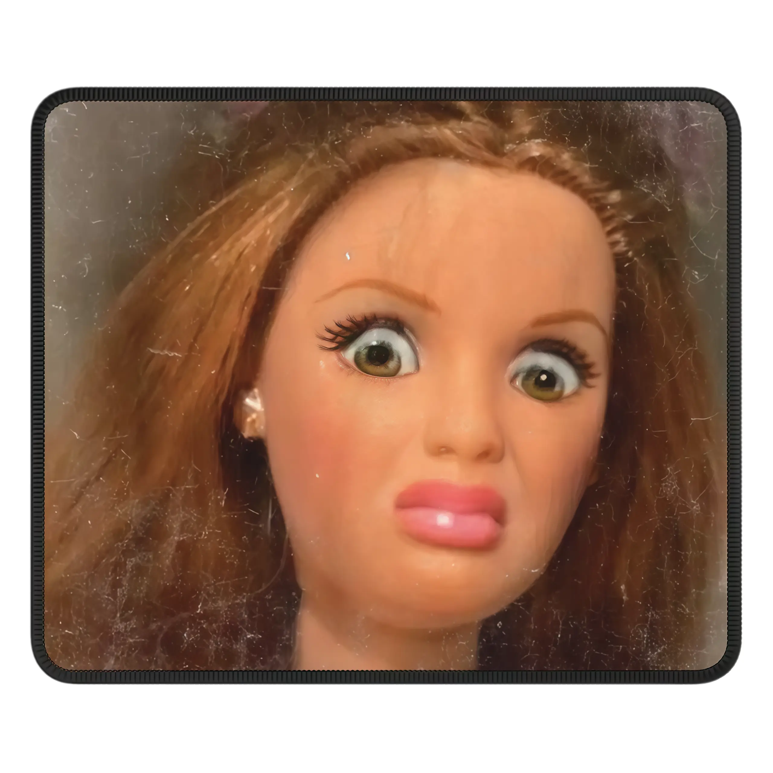 Vintage cracked doll print gaming mouse pad with fun surprised Barbie facial patterns, extended mouse pad with waterproof and non-slip rubber base, desk accessories, computer desk accessories, portable mouse pad, multi-functional office supplies, 20X24cm