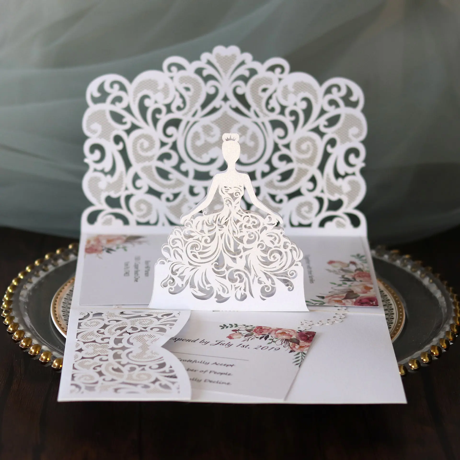 3D Laser Cut Lace Girl Greeting Card with Unique Card Design, Wedding Props Invitation for Wedding, Festival