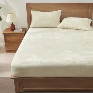 BEDELITE Velvet 3pc Fitted Sheet and Pillowcases Set Luxury Soft Fuzzy Bottom Sheet with Reinforced Elastic Corner Straps Deep Pocket up to 15 Inch 1 Fitted Sheet and Pillowcases Black Twin Full Queen King Cal King Sizes Valentine's Day gift