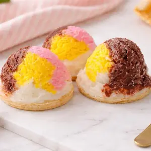 Realistic ice cream scoop melts