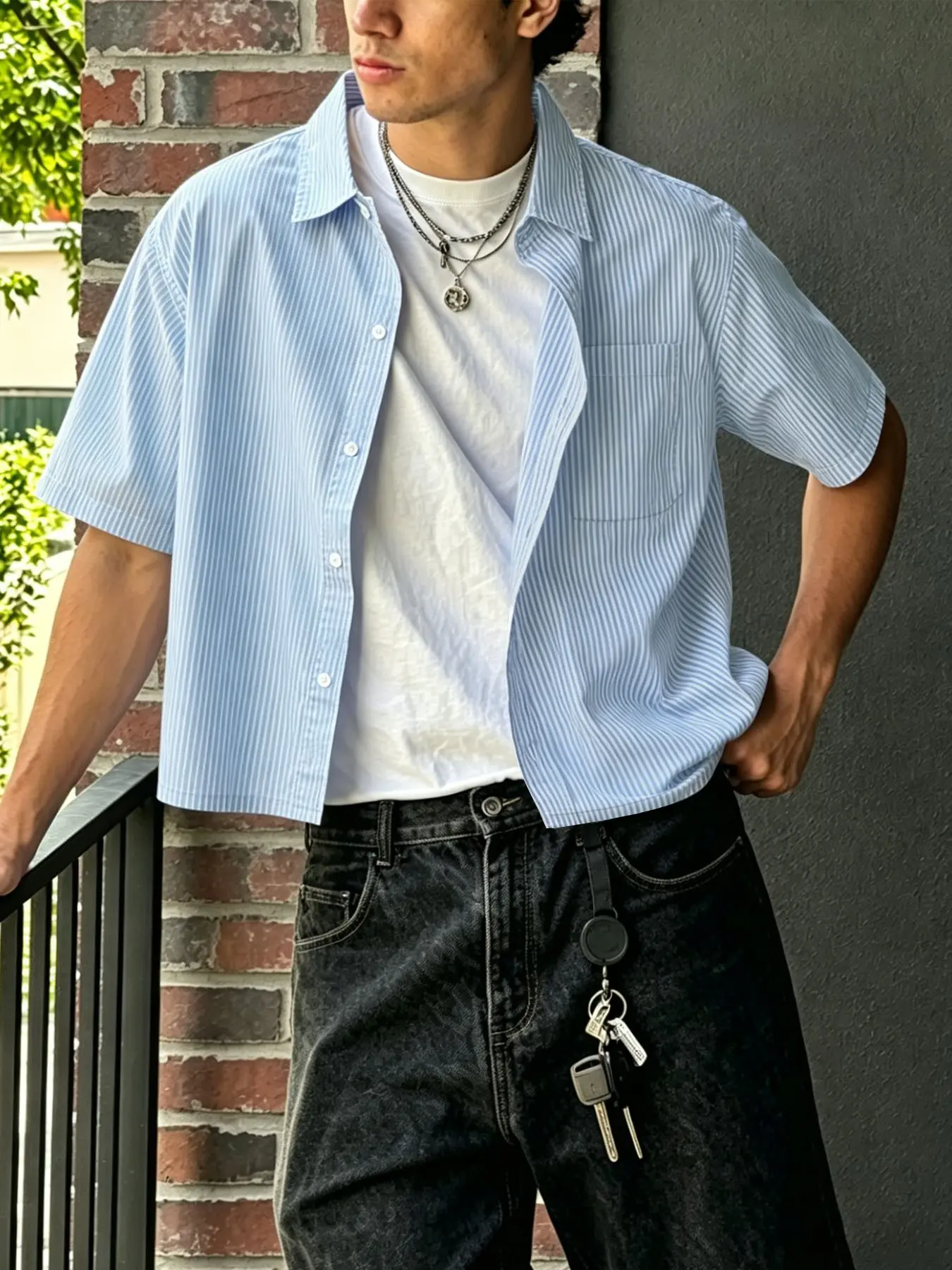 Men's Blue Striped Short Sleeve Cropped Shirt, Casual Collared Top, Loose Fit Streetwear Shirt for Summer & Daily Wear, Button Up Front, Casual Summer Clothes