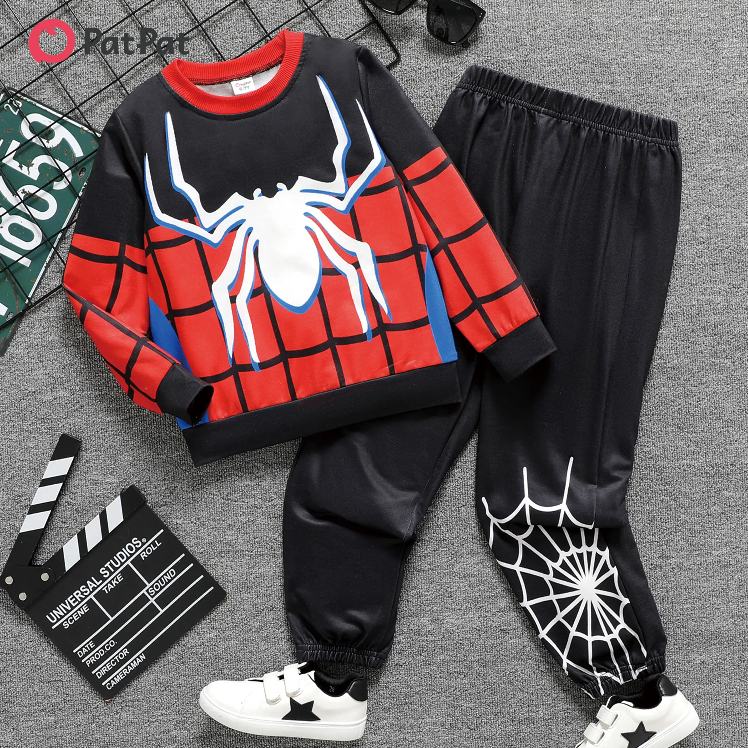 PatPat 2pcs Kid Boy Spider Print Colorblock Sweatshirt and Black Pants Set