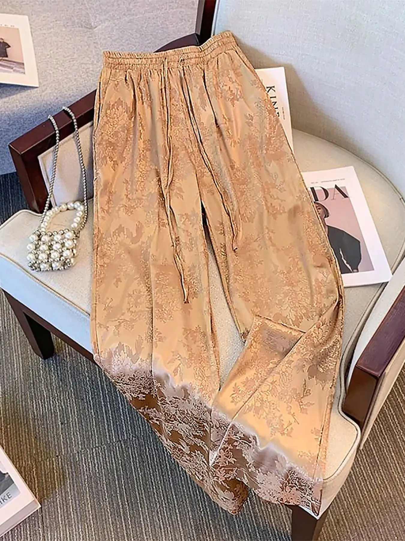 Elegant Women's Floral Jacquard Wide Leg Bottom Pants, Casual Loose Fitted, Drawstring Adjustable Waist Satin Smooth Casual Trousers, Commuter/lazy/beach/pose/sophisticated Style Womenswear