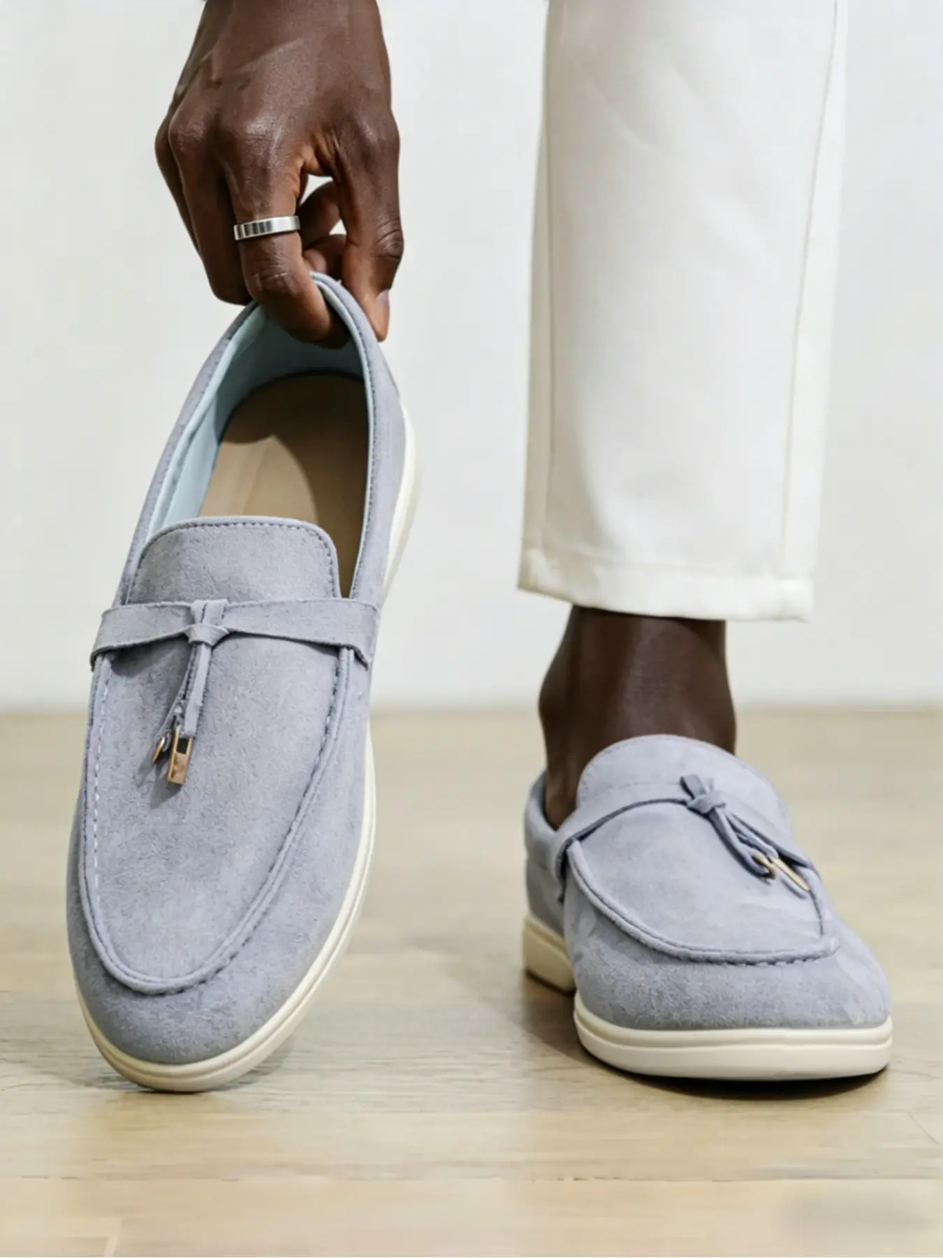 1 Pair Men's Suede Tassel Loafers Walking Shoes, Casual Slip On, Soft Breathable Flat Sole, For Commute Casual Business Wear, PU Leather Footwear