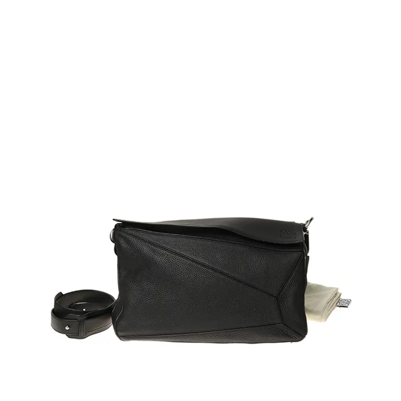 Pre-owned Loewe Calfskin Handbag Puzzle Edge Messenge Black