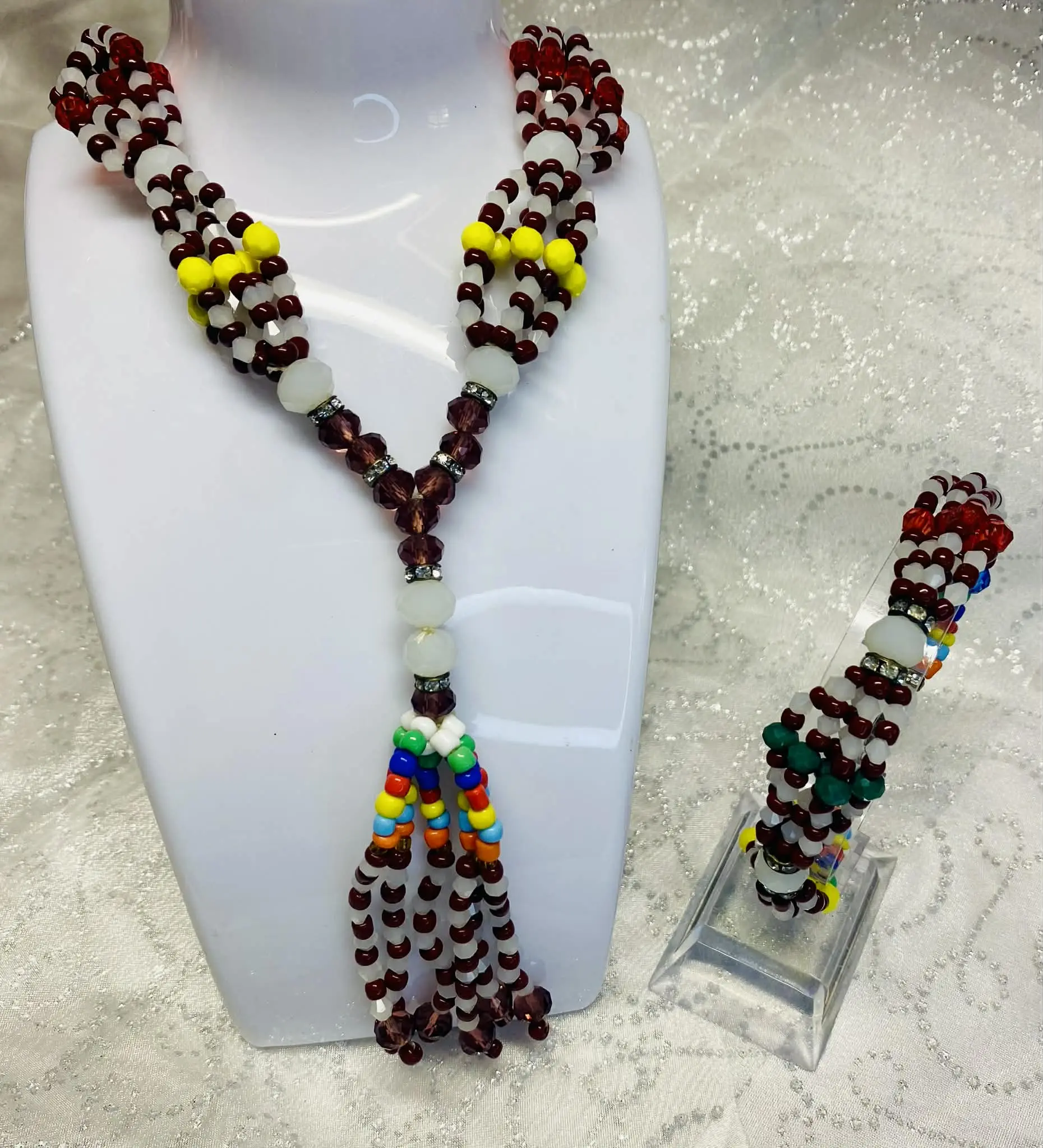 Aggayu Necklace and Bracelet  - Eleke Collar y Ilde Ide Idde de Aggayu Agayu