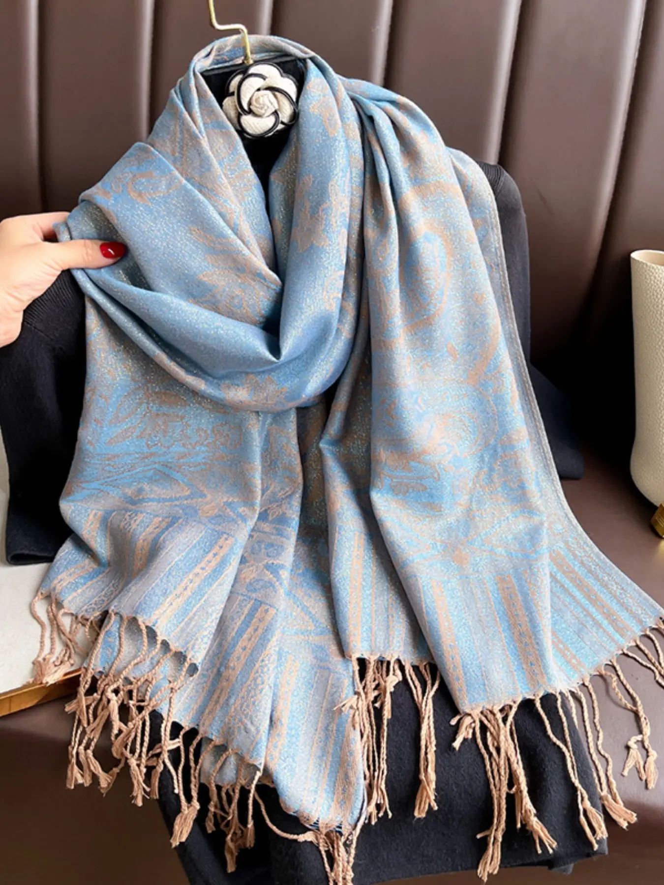 Women's Fashion New Jacquard Scarf, Thick Warm Headscarf for Winter, Stylish Knitted Shawl, Perfect for Cold Weather muslim hijab  Winter scarf