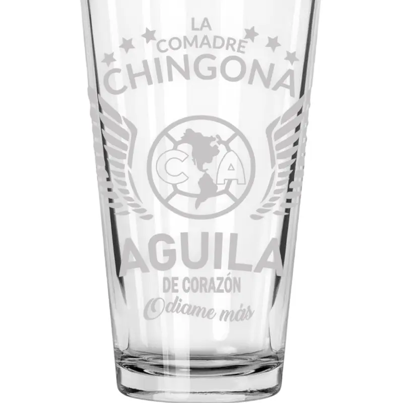La Comadre Chingona Aguila de Corazón 16oz laser engraved beer glass cup.