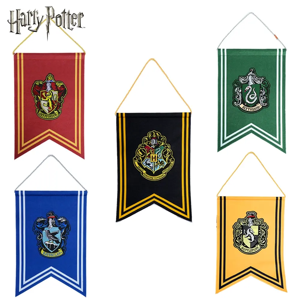 1PC Harry Potter Officially Licensed Wall Banner Flag Movie Peripherals Hogwarts Gryffindor Slytherin Ravenclaw Hufflepuff Embroidery Knitted Home Decor, Decorative Banner, Wall Decor Flags, Party Decorations Banners FB-CR2130/FB-CR2131