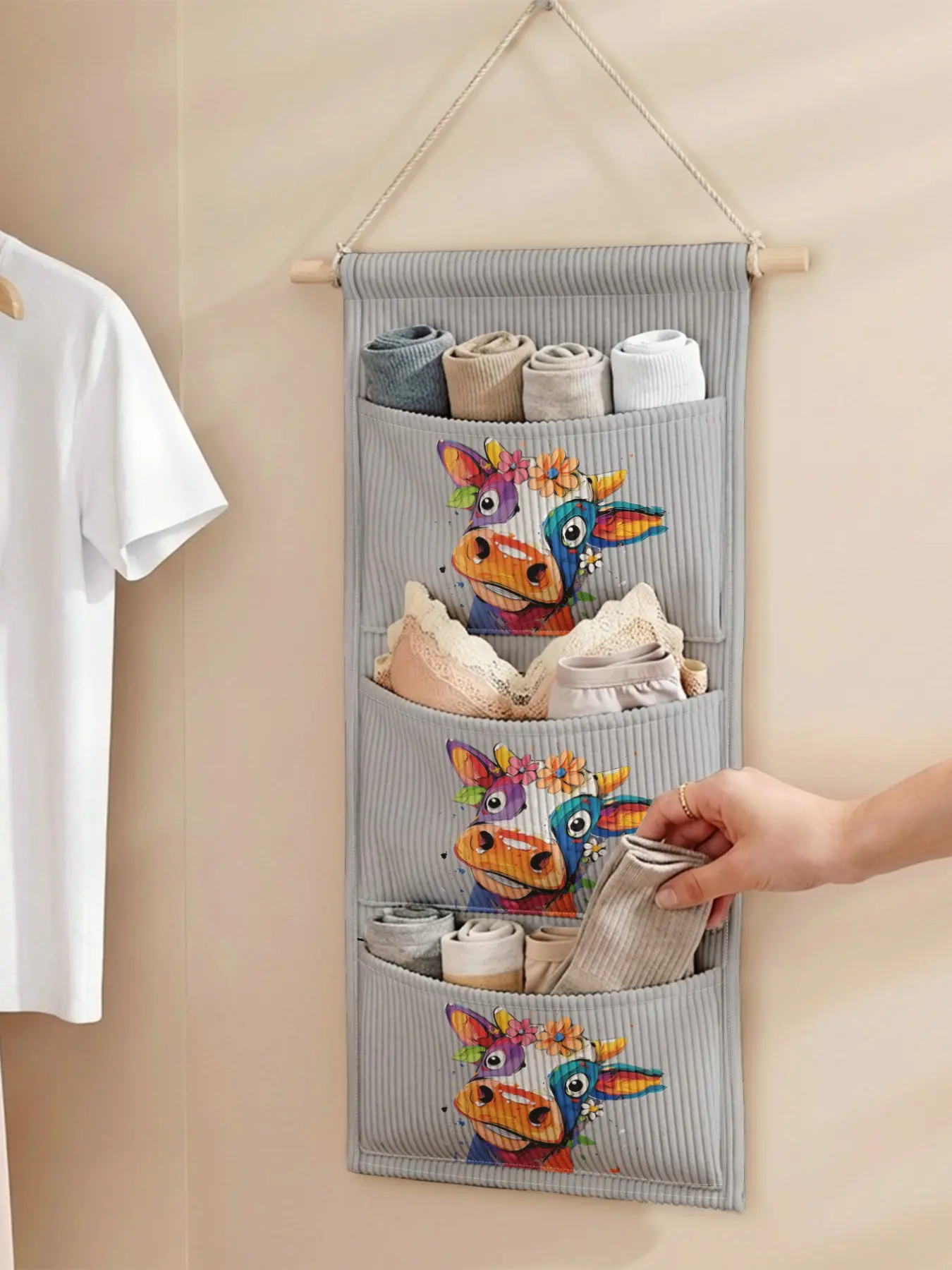Kitchen Storage Bag, Cow Pattern 2D Print, Hanging Organizer, Three-Layer Multi-Compartment, Ideal for Utensils, Spices, Towels, Small Items, Space Saving Bags