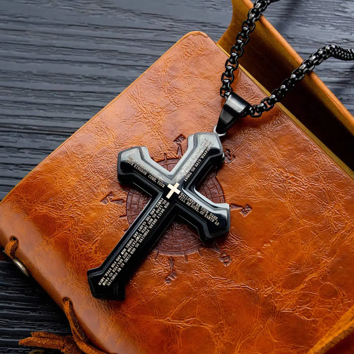Tarnish-Proof Stainless Steel Cross Pendant Necklace with 24-In Chain, Hypoallergenic Copper Wire Design, Vintage All-Match Fashion for Men - Ideal Easter, Father’s Day, Christening Gifts
