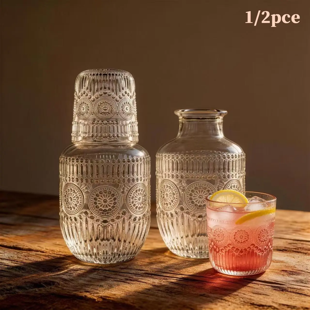 Large Capacity Vintage Embossed Glass Bedside Carafe & Tumbler Set, Glasses Drinking Set - Hotel-Grade Explosion-Proof Water Pitcher with Dustproof Inverted Cup, 1-Piece Drinkware for Bedroom/Living Room, Housewarming Gift Durable Glassware