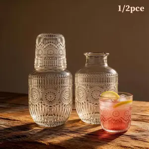 Large Capacity Vintage Embossed Glass Bedside Carafe & Tumbler Set - Hotel-Grade Thickened Explosion-Proof Water Pitcher with Dustproof Inverted Cup, 1-Piece, Stylish Drinkware for Bedroom Nightstand/Living Room Hosting, Ideal Housewarming Gift
