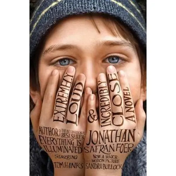 Used Soft Cover - Extremely Loud and Incredibly Close by Jonathan Safran Foer (Mariner Books, English) - A New York Times Bestseller, Literature & Art Healing Journey Book, Named A Best Book Of The Year