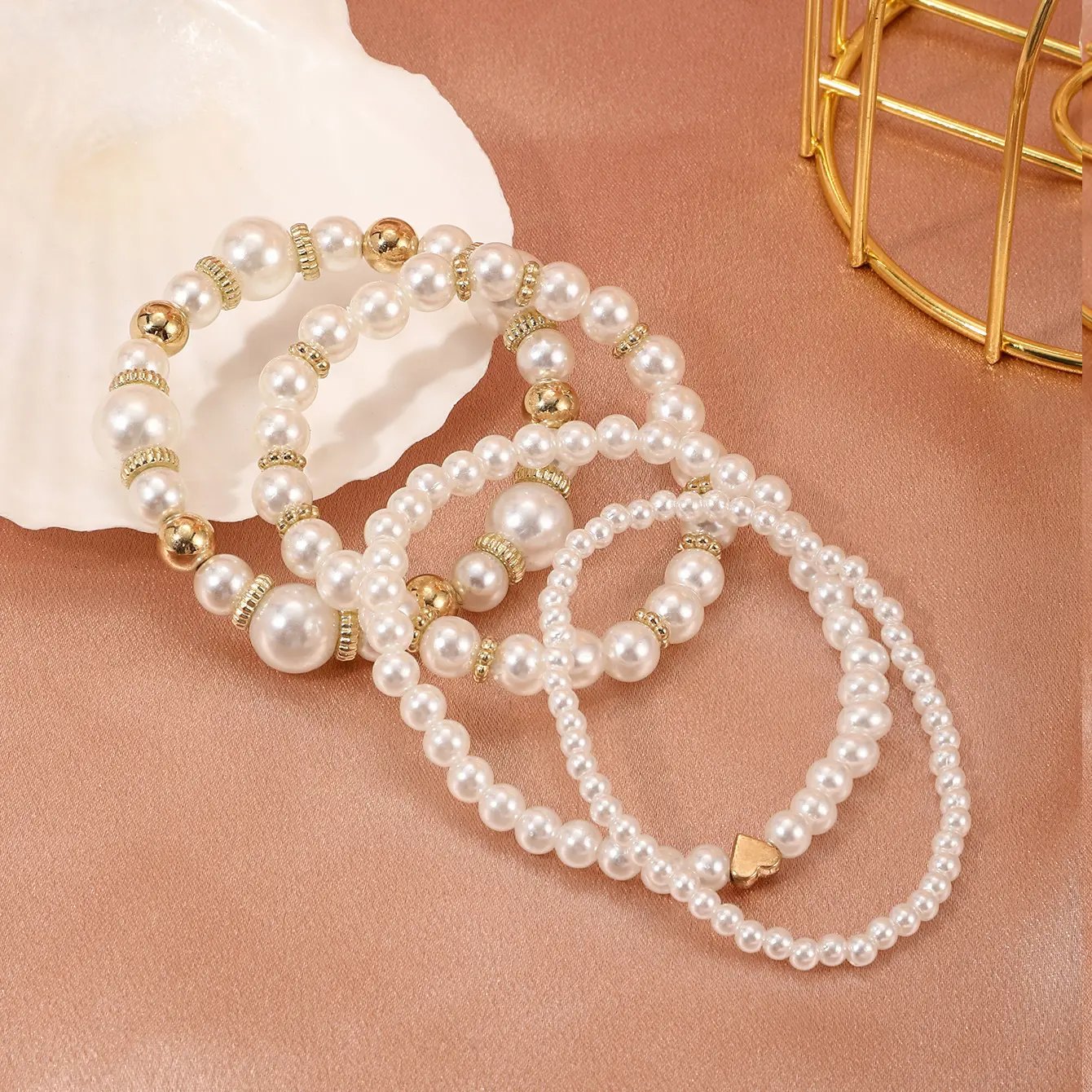 4Pcs Vintage Minimalist Imitation Pearl Bracelet Set, Stretchable Stackable Beaded Bracelets with Gold-Tone CCB & Heart Detail, Elegant Jewelry for Daily Wear, Vacation, Parties & Weddings, Perfect Valentine's, Christmas & Birthday Gift for Her